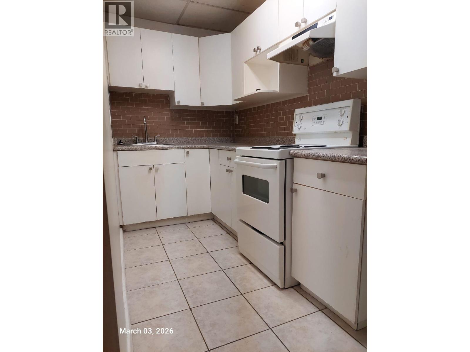3638 E Pender Street Property Photo 3