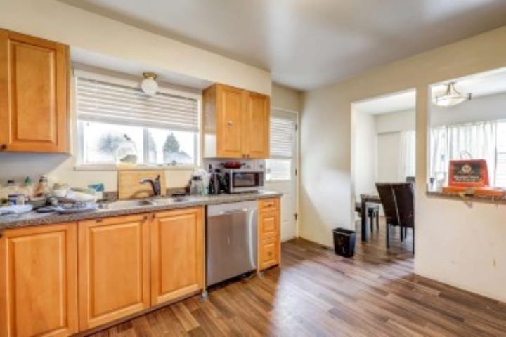 10926 80 Avenue Property Photo 2