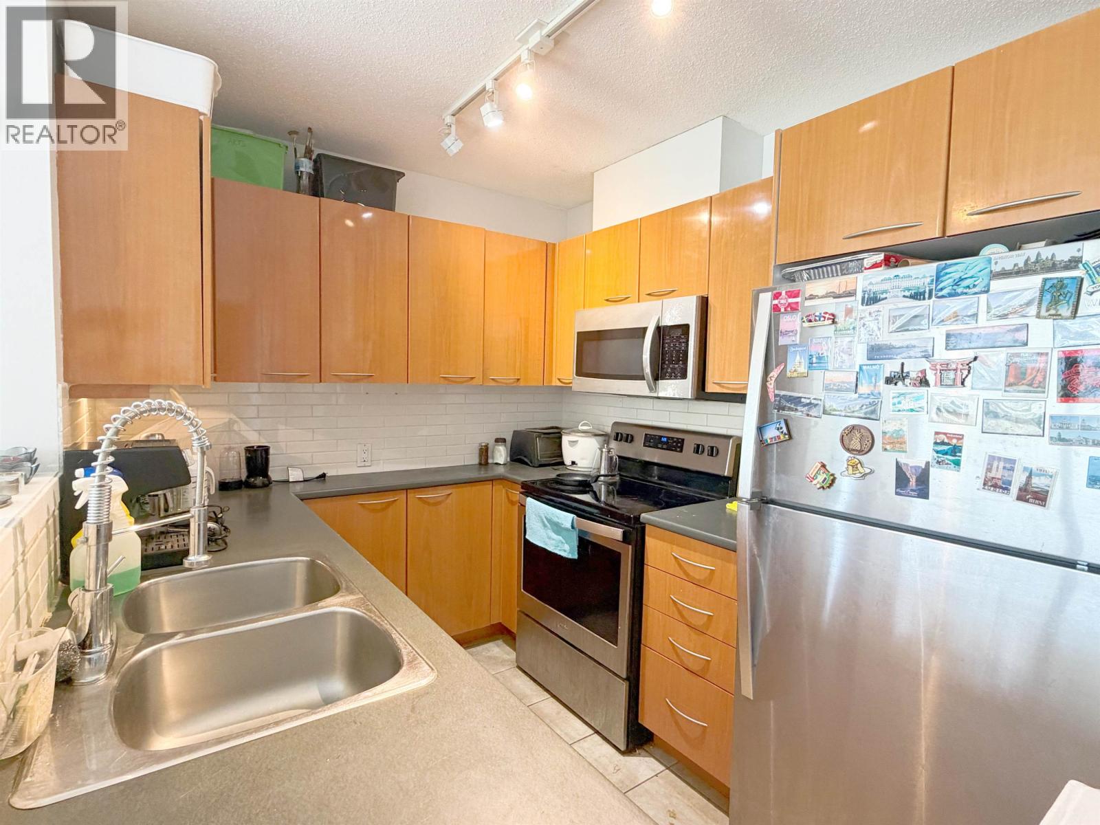 4888 Hazel Street Property Photo 5