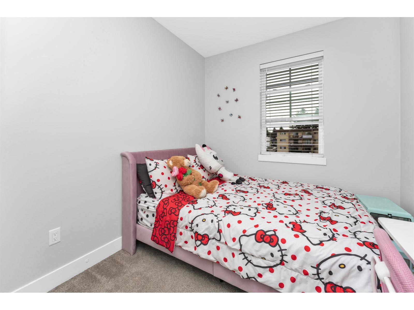 15 2530 Janzen Street Property Photo 17