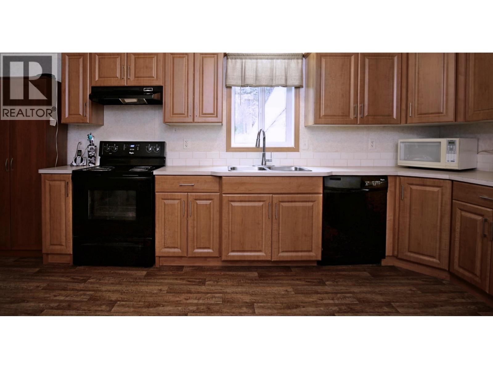 3165 Niquidet Street Property Photo 11