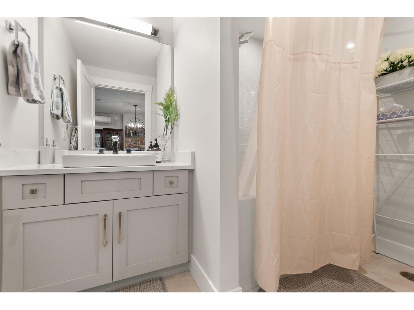 45745 Watson Road #208 Property Photo 18