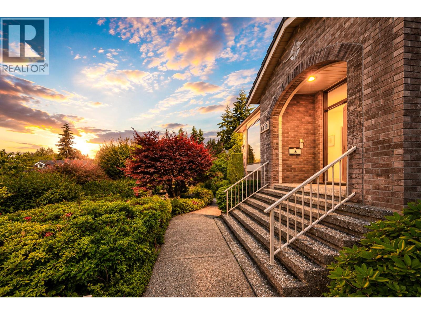 6718 Arbutus Street Property Photo 3