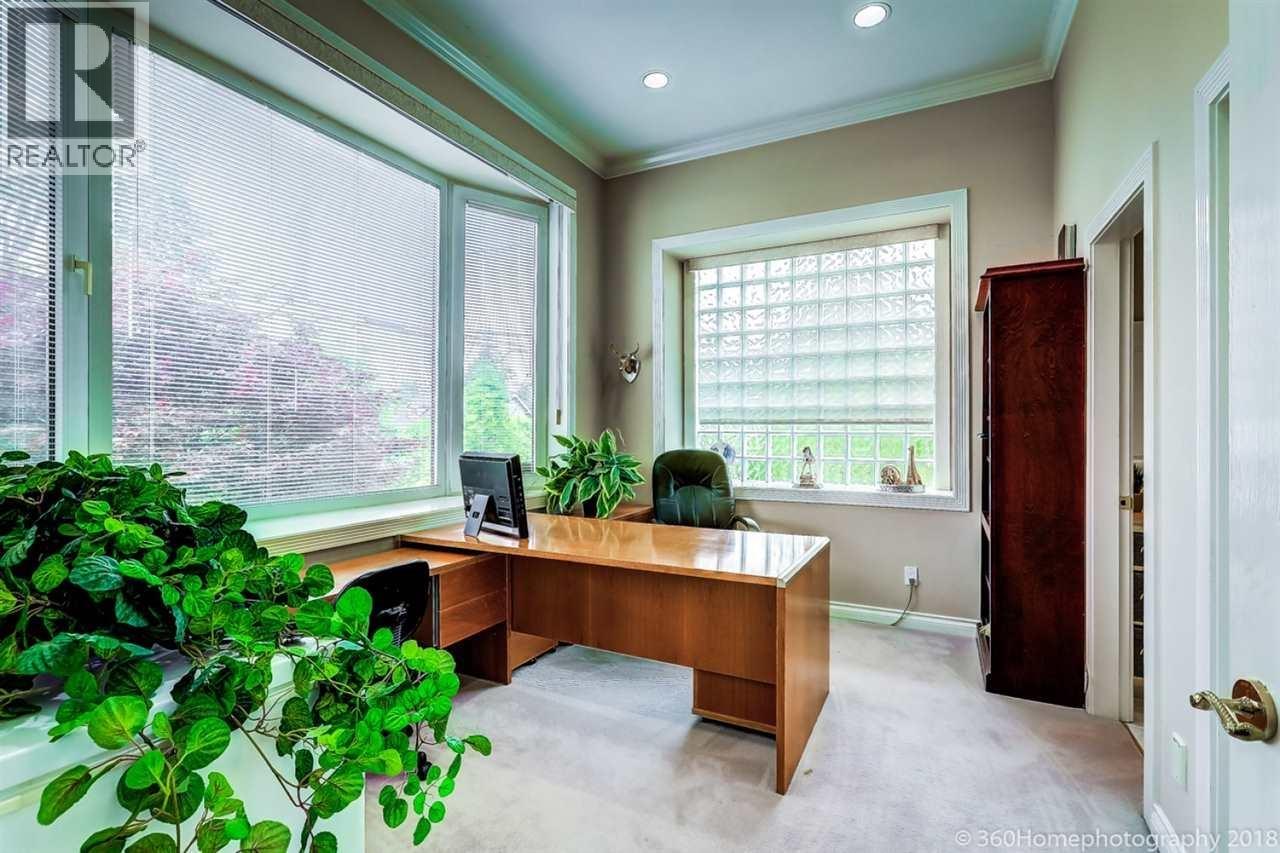 6718 Arbutus Street Property Photo 10