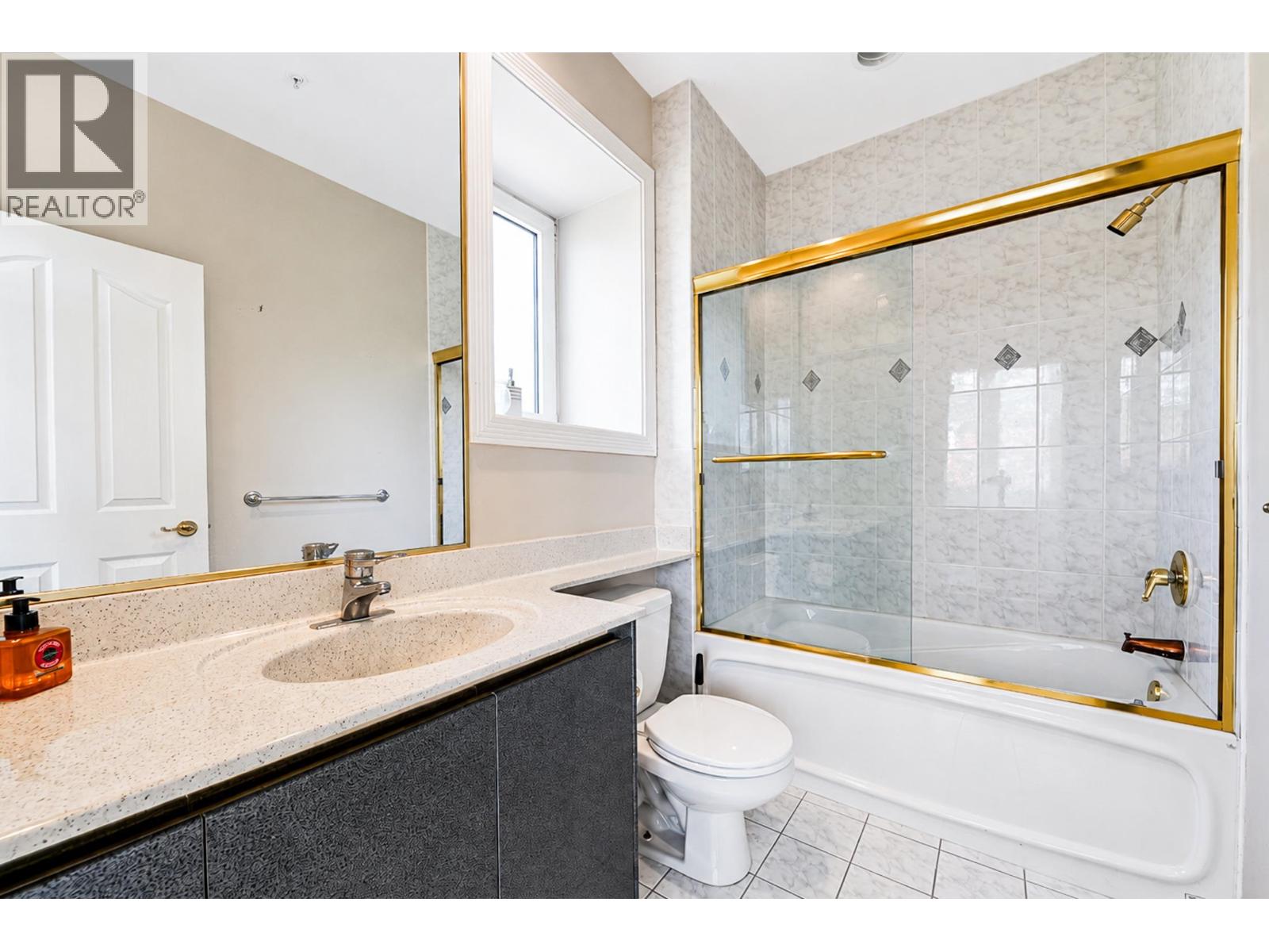 6718 Arbutus Street Property Photo 11