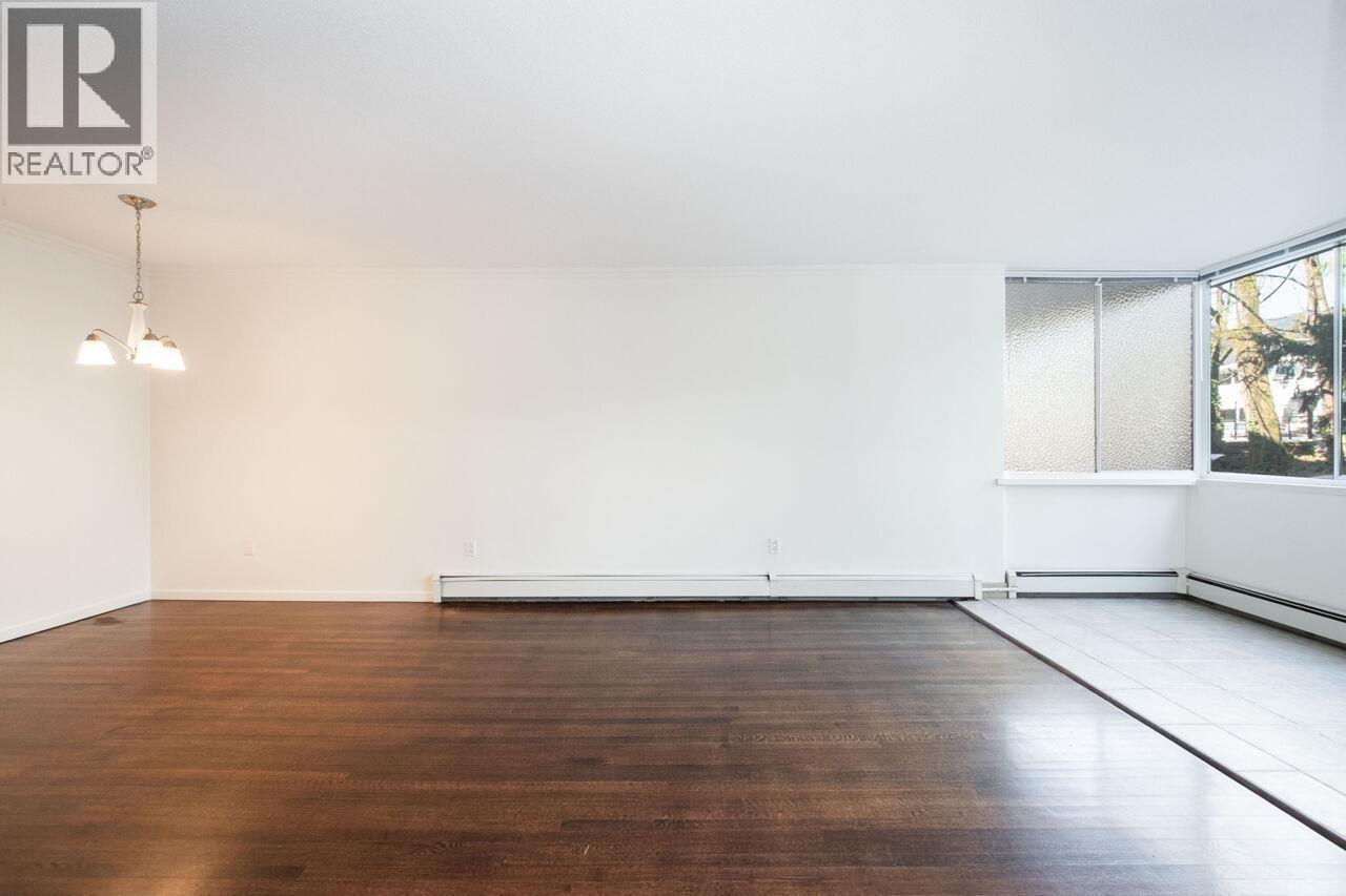 108 1425 Esquimalt Avenue Property Photo 5