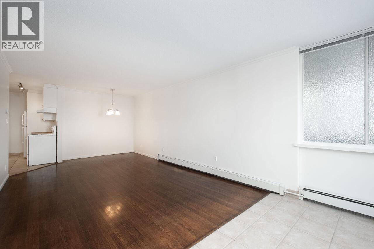 108 1425 Esquimalt Avenue Property Photo 11