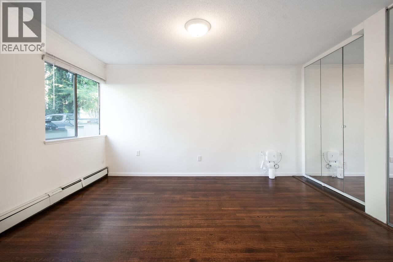 108 1425 Esquimalt Avenue Property Photo 14