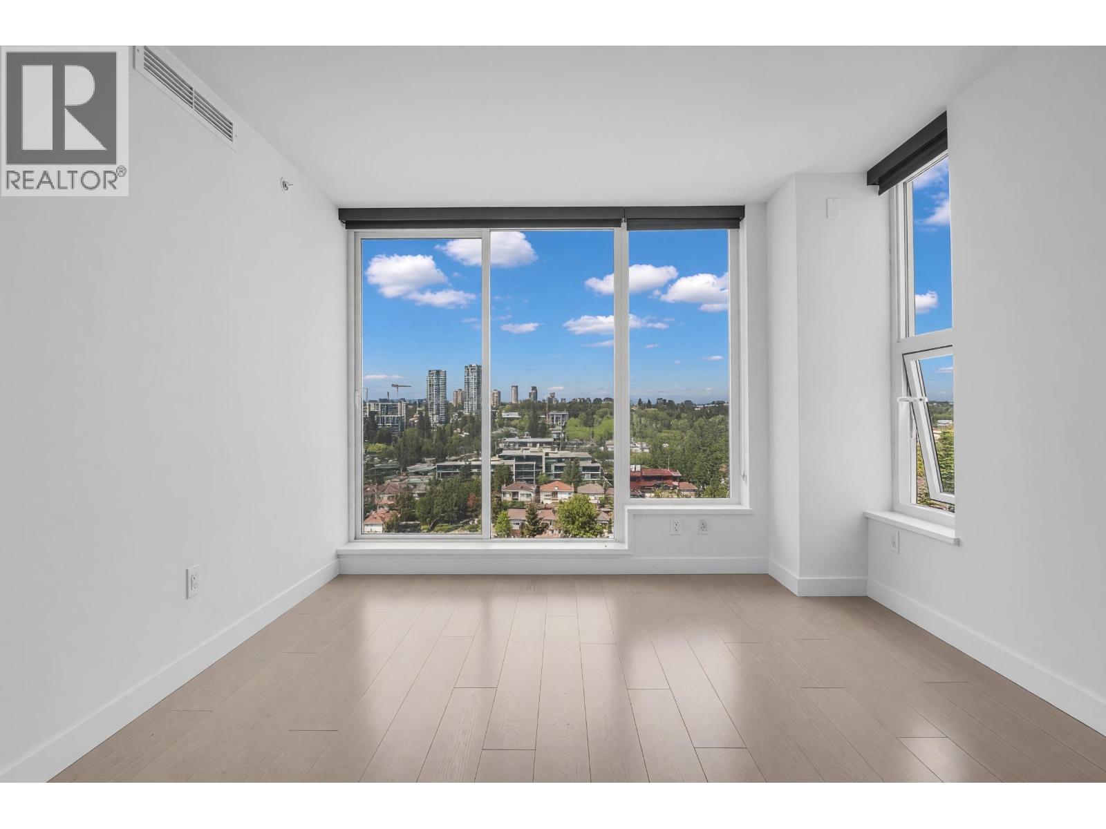 1808 455 Sw Marine Drive Property Photo 8