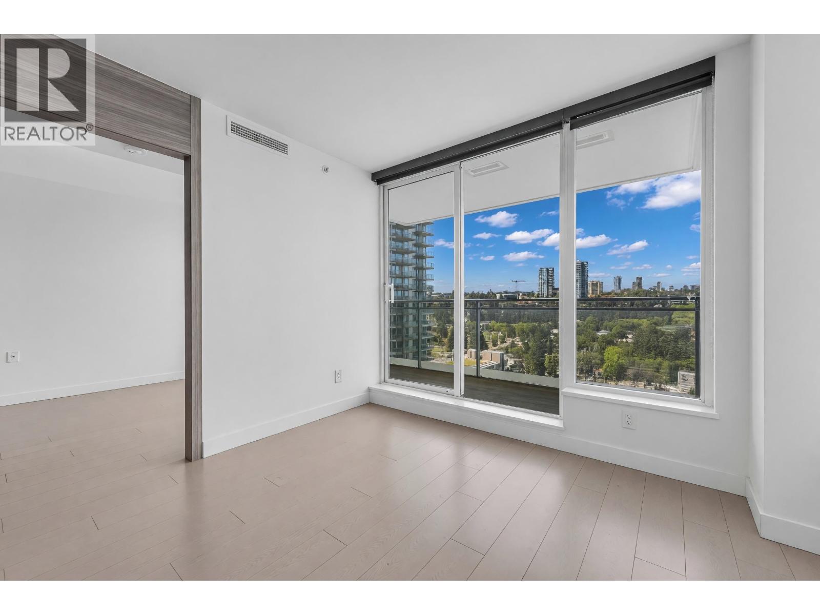 1808 455 Sw Marine Drive Property Photo 9