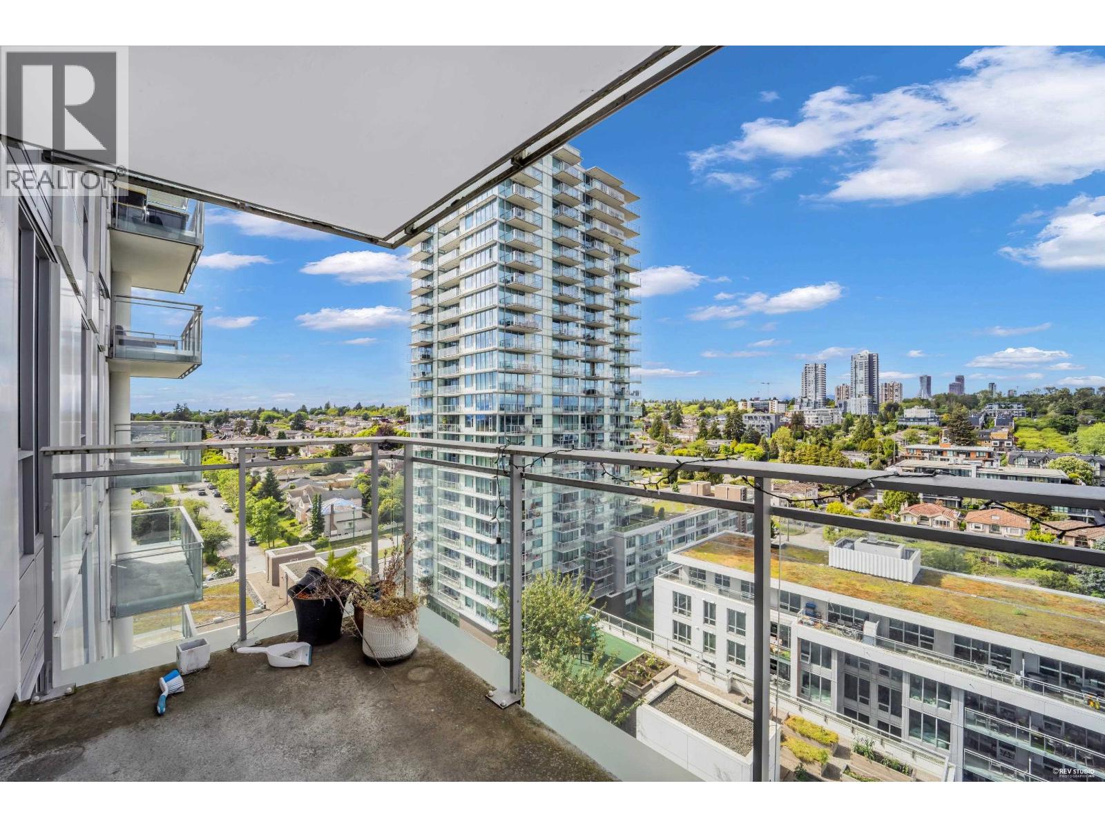 1808 455 Sw Marine Drive Property Photo 15