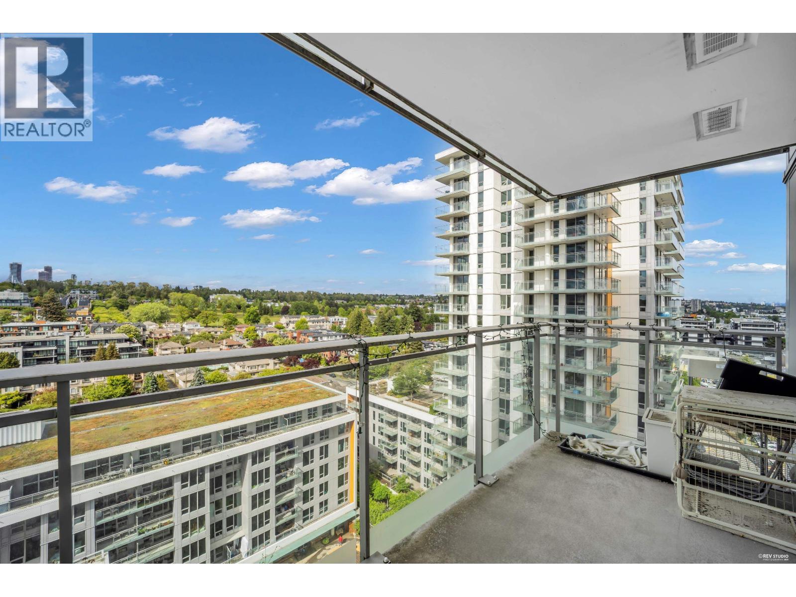 1808 455 Sw Marine Drive Property Photo 16