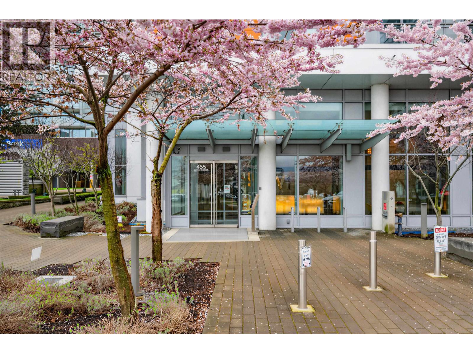 1808 455 Sw Marine Drive Property Photo 22