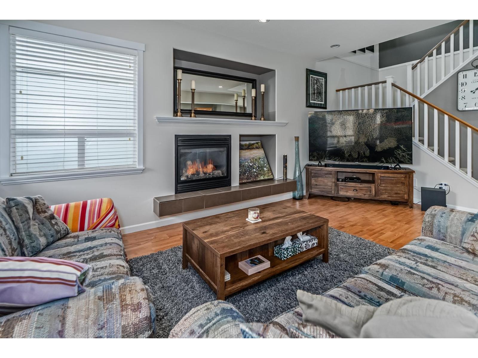 19141 68 Avenue Property Photo 4