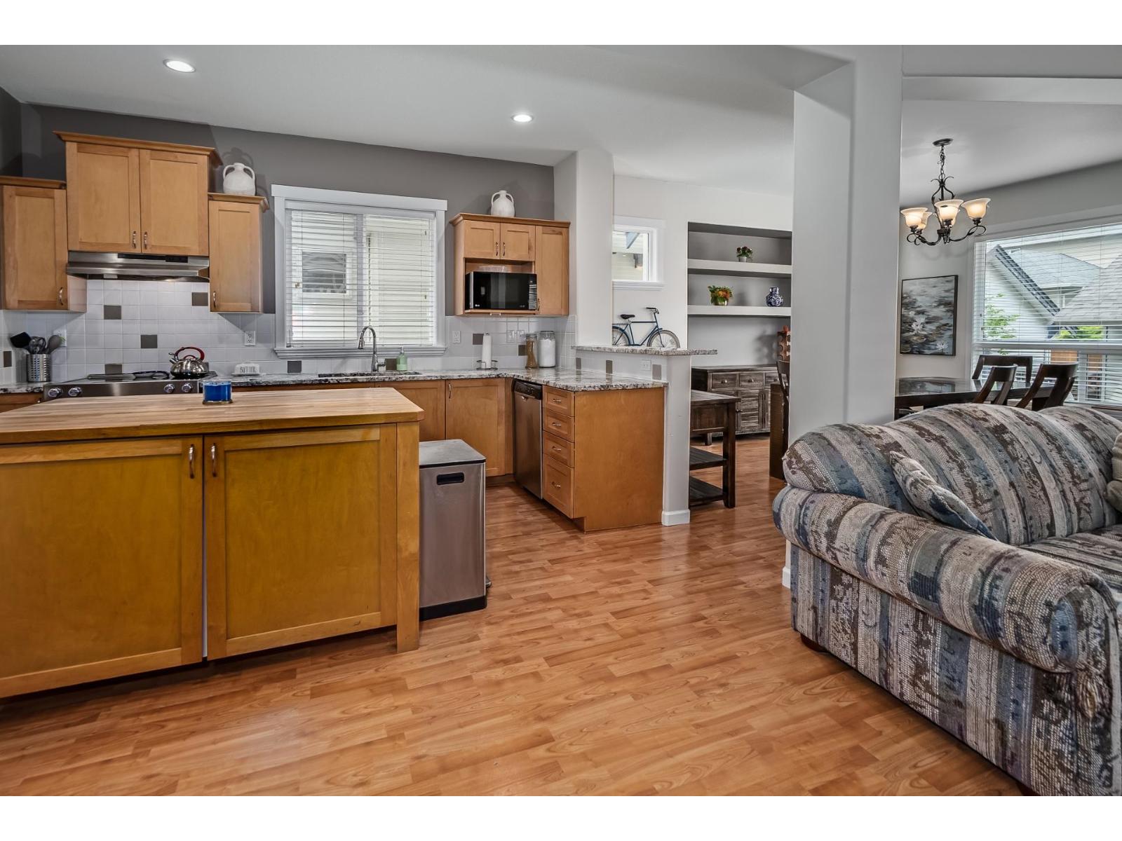 19141 68 Avenue Property Photo 10