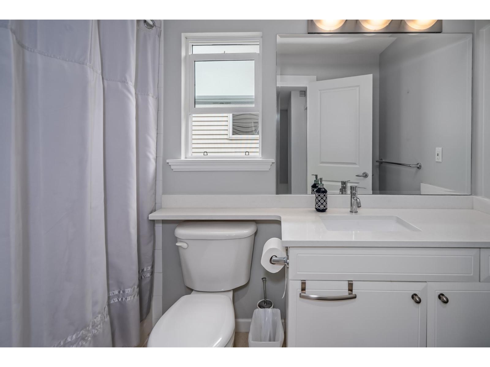 19141 68 Avenue Property Photo 21