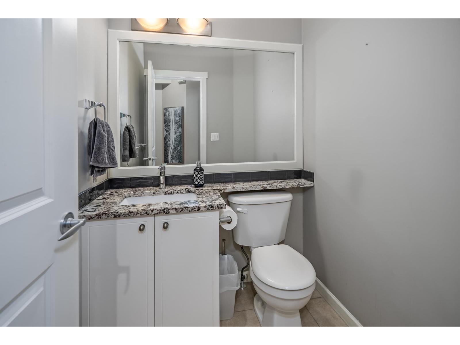 19141 68 Avenue Property Photo 26