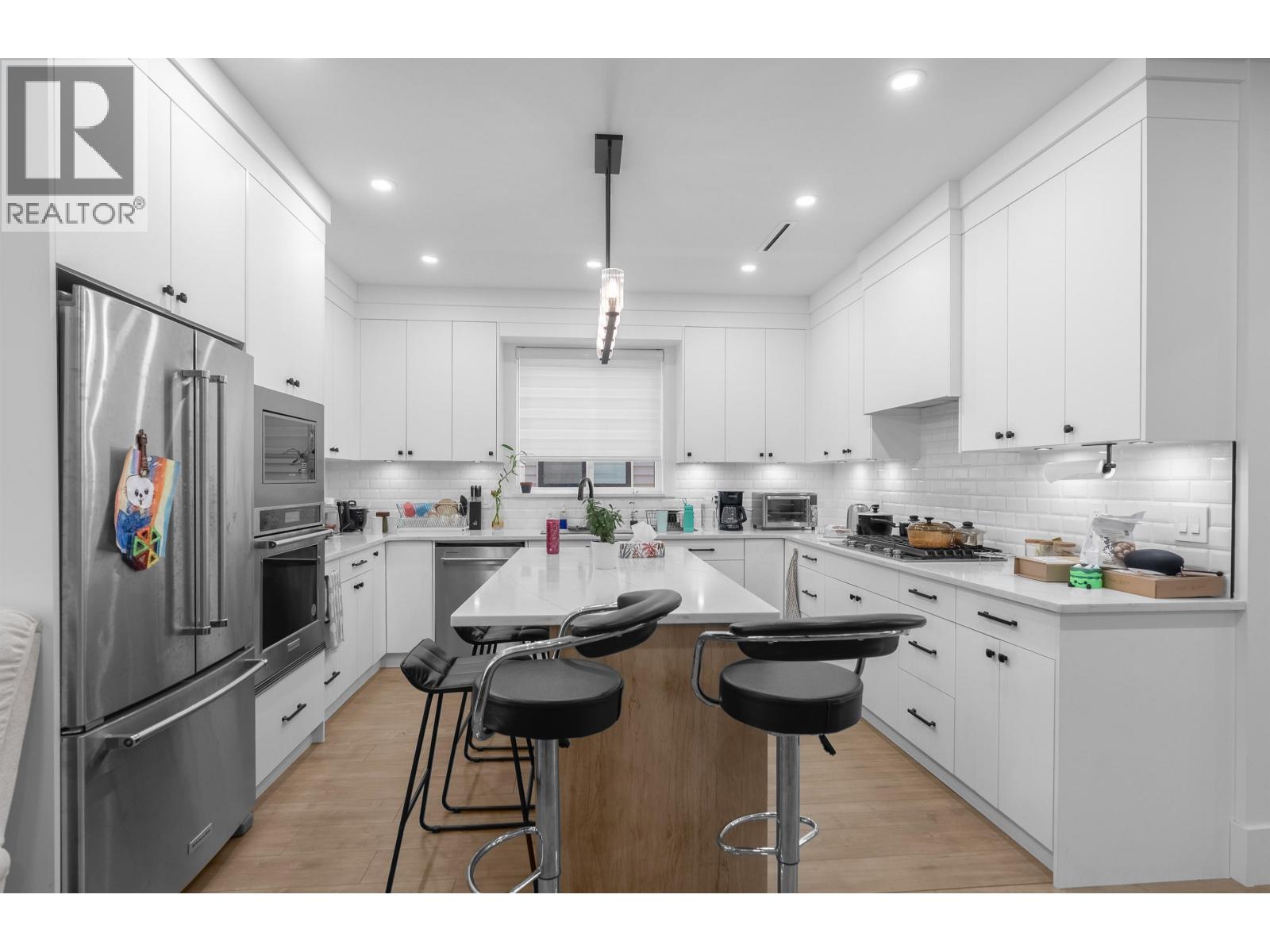 222 Hampton Street Property Photo 12