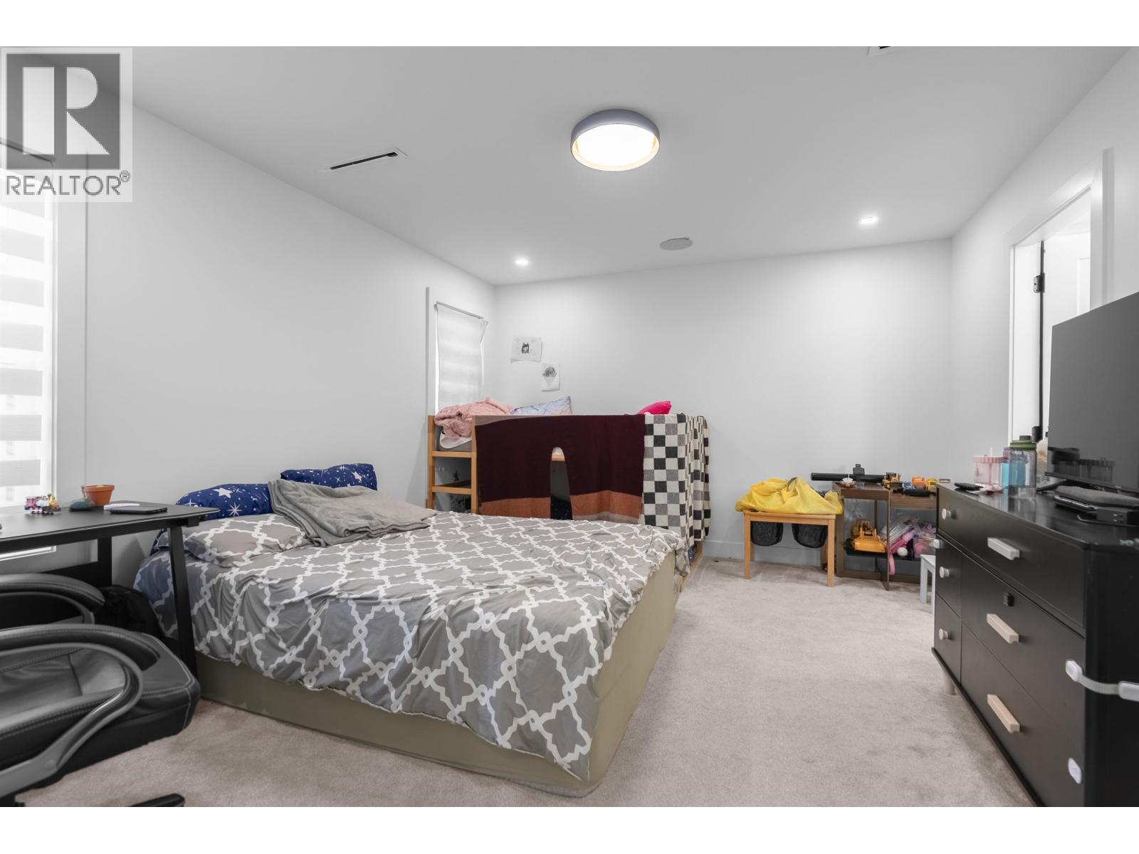 222 Hampton Street Property Photo 18
