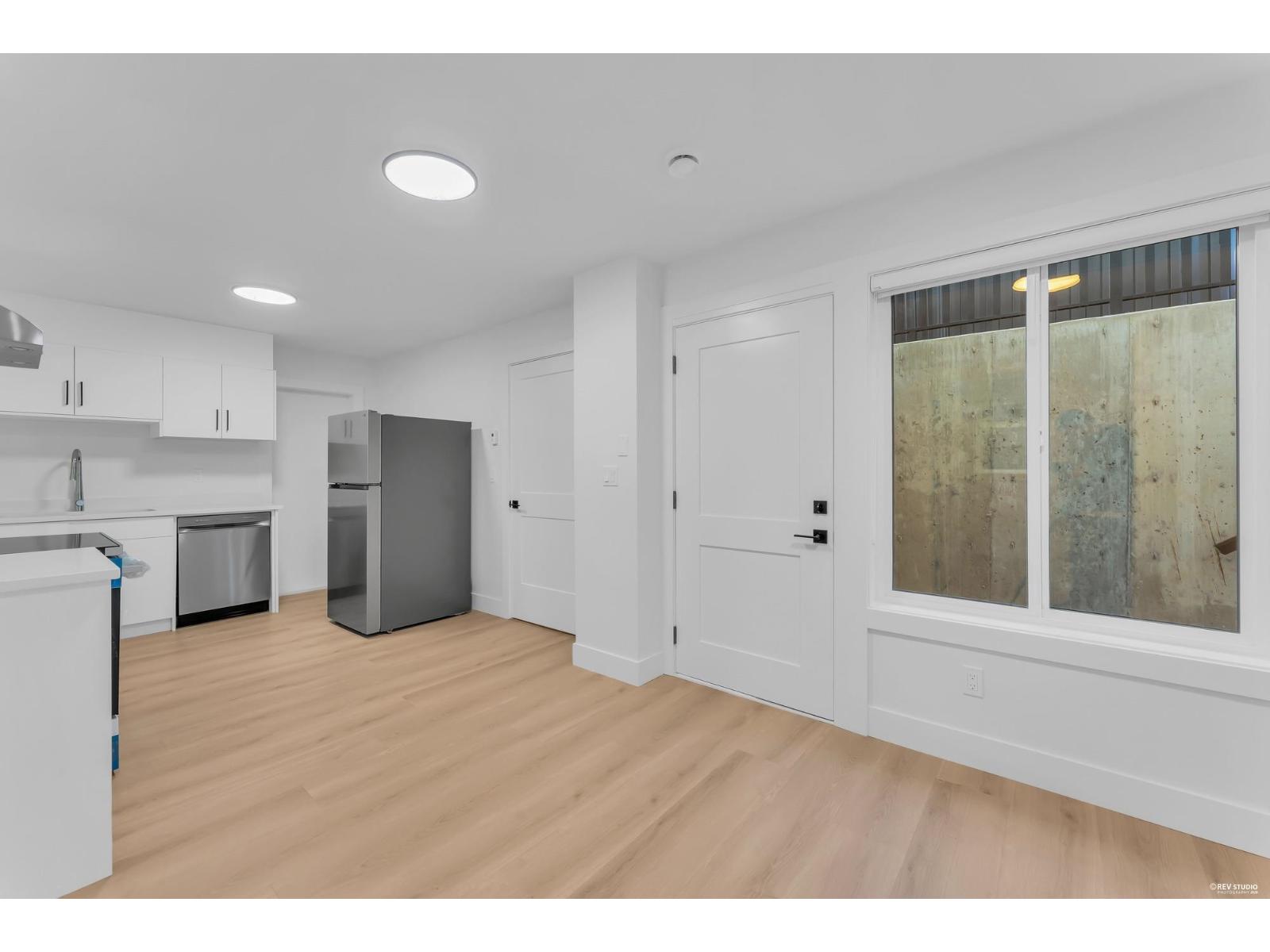 8219 111b Street Property Photo 25