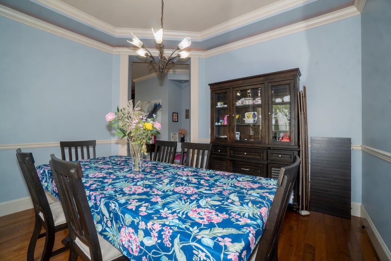 18938 54a Avenue Property Photo 7