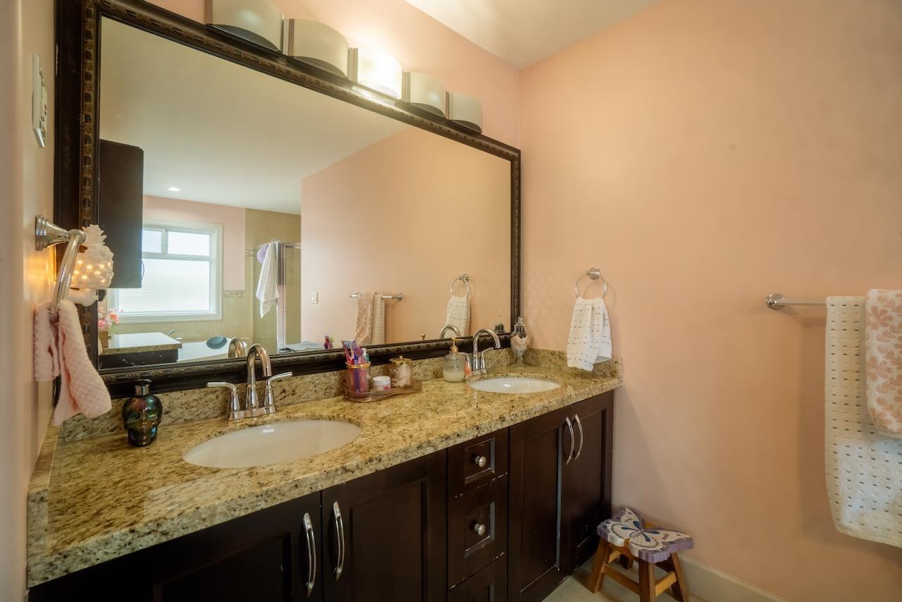 18938 54a Avenue Property Photo 23