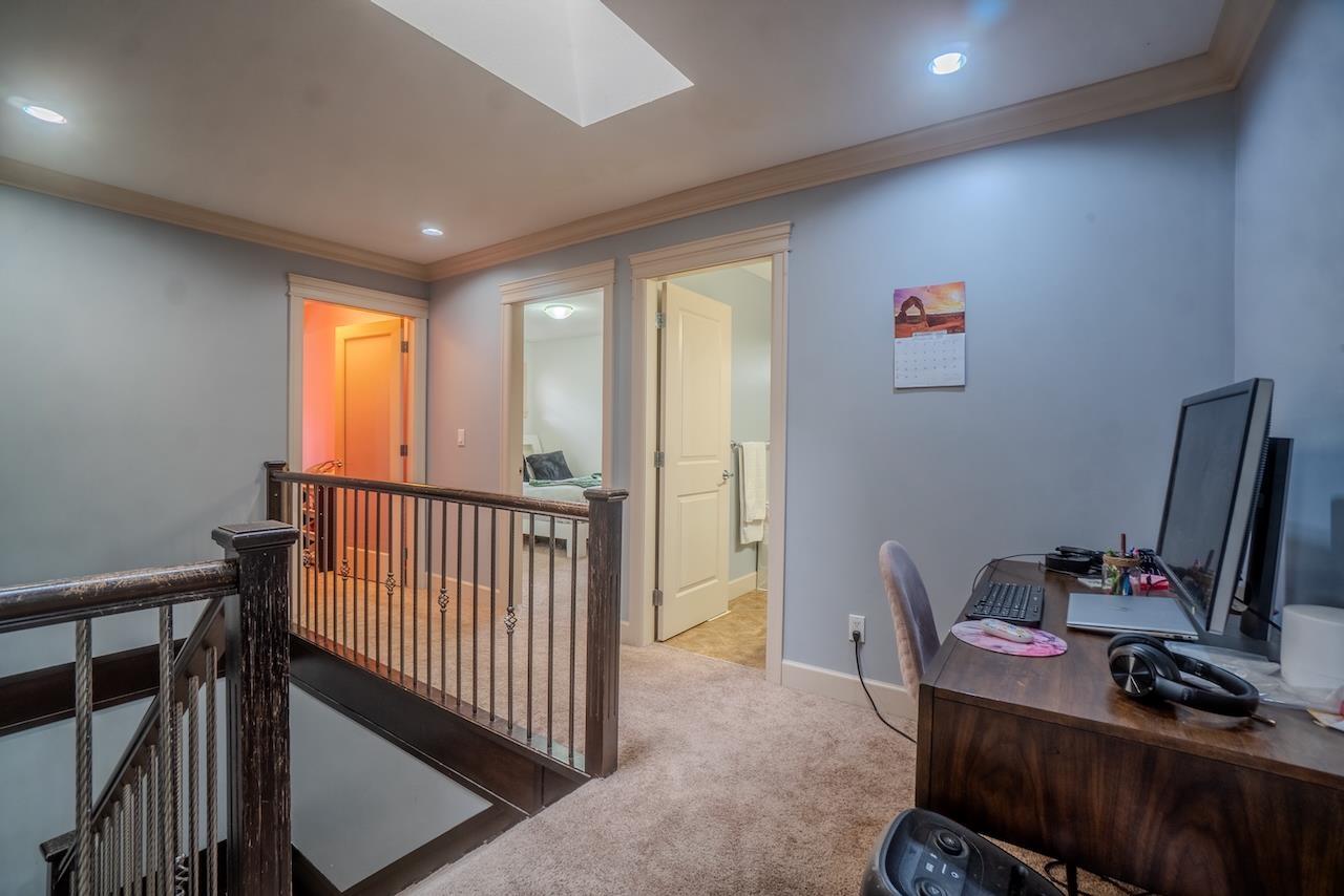 18938 54a Avenue Property Photo 29