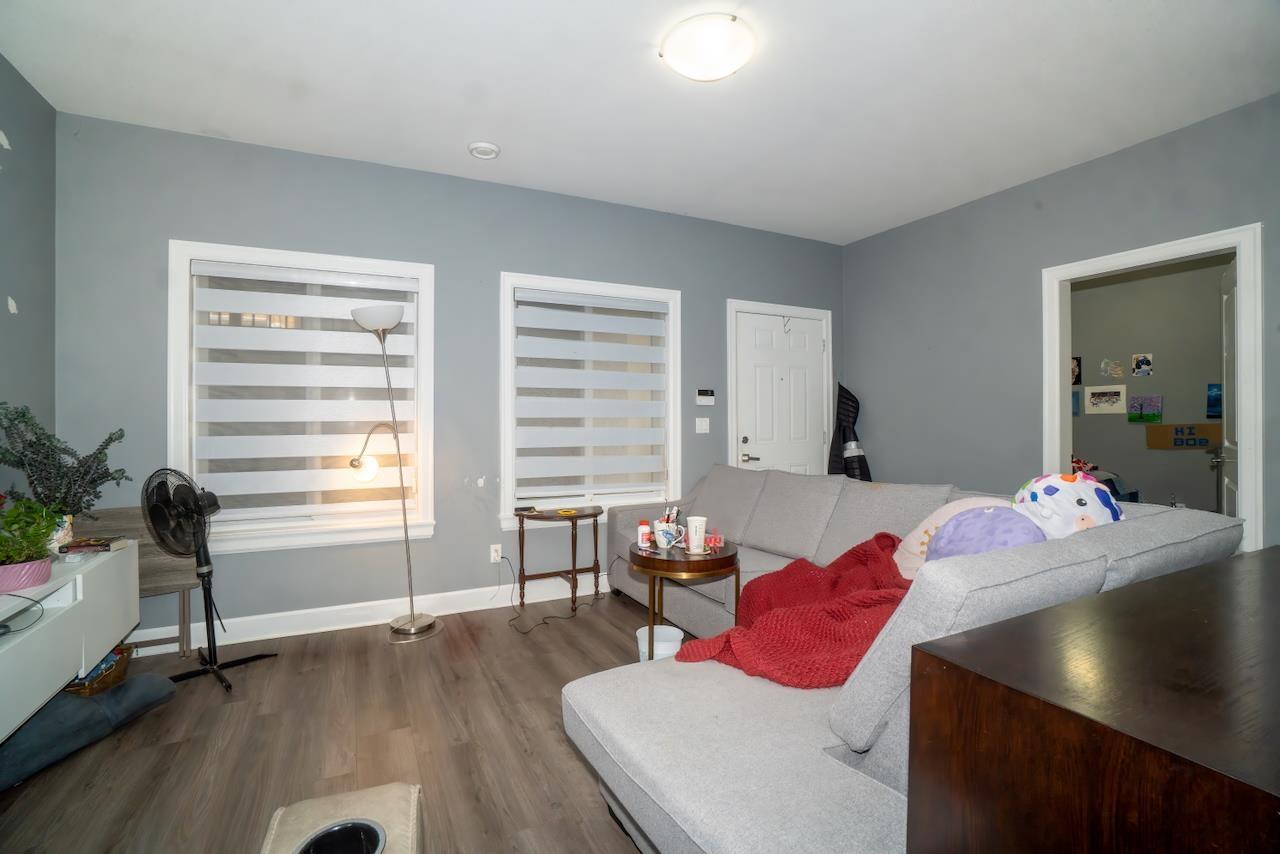 18938 54a Avenue Property Photo 33
