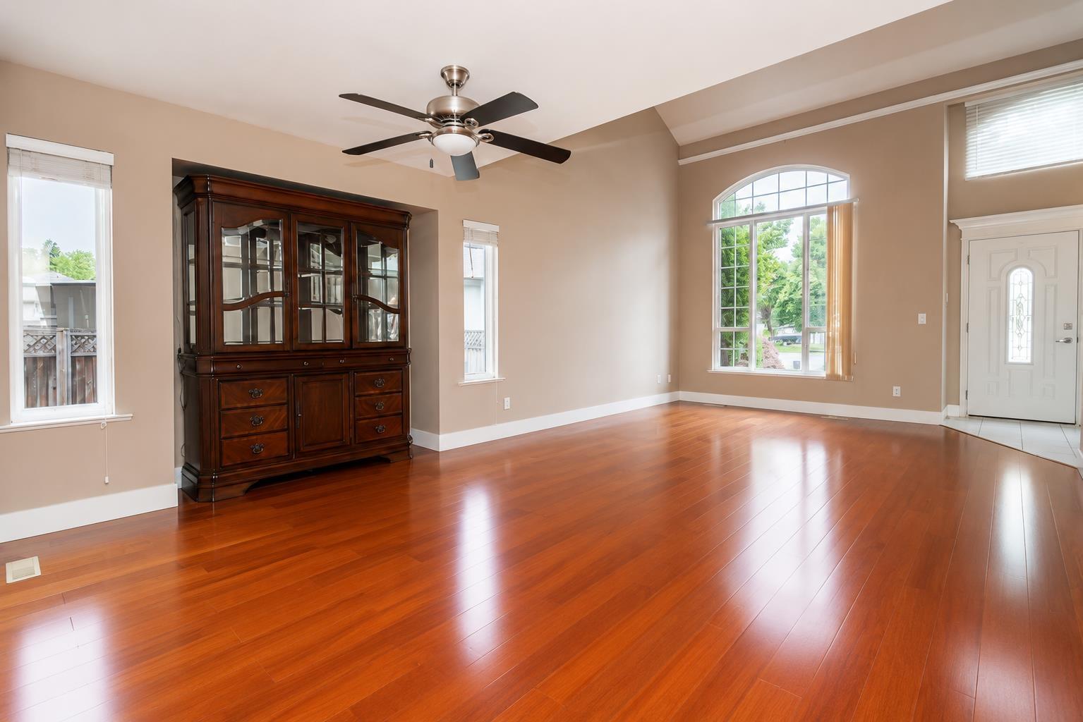 15445 109a Avenue Property Photo 5