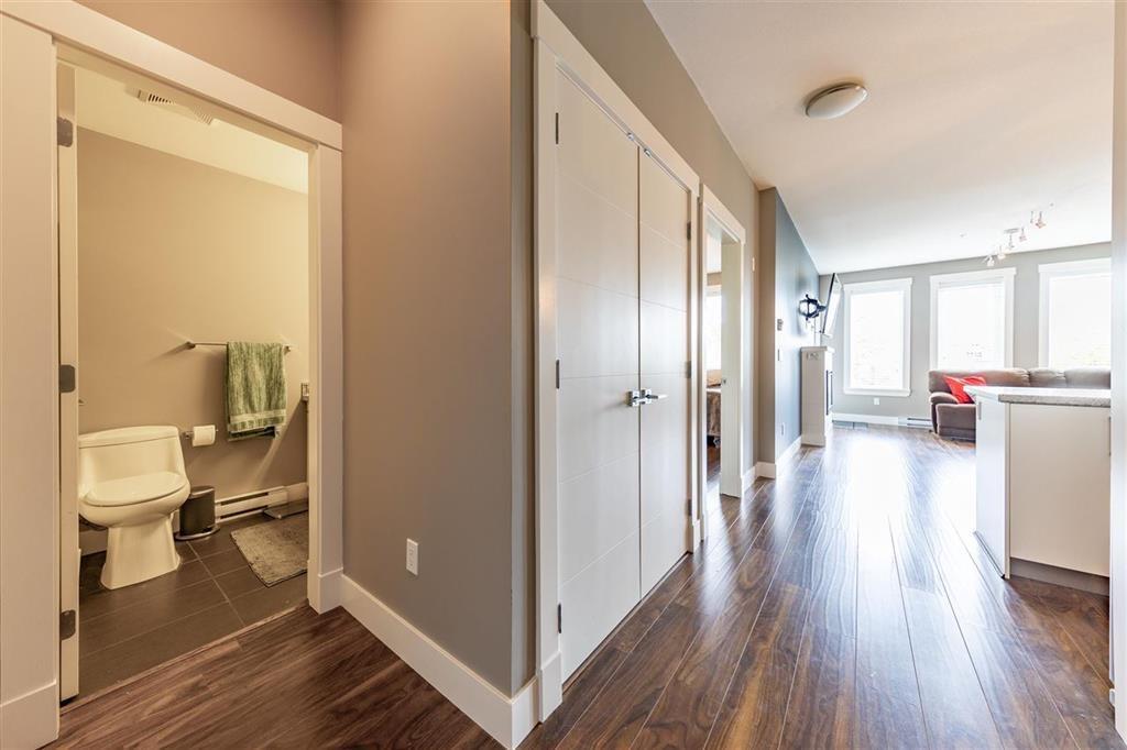 210 5665 177b Street Property Photo 17