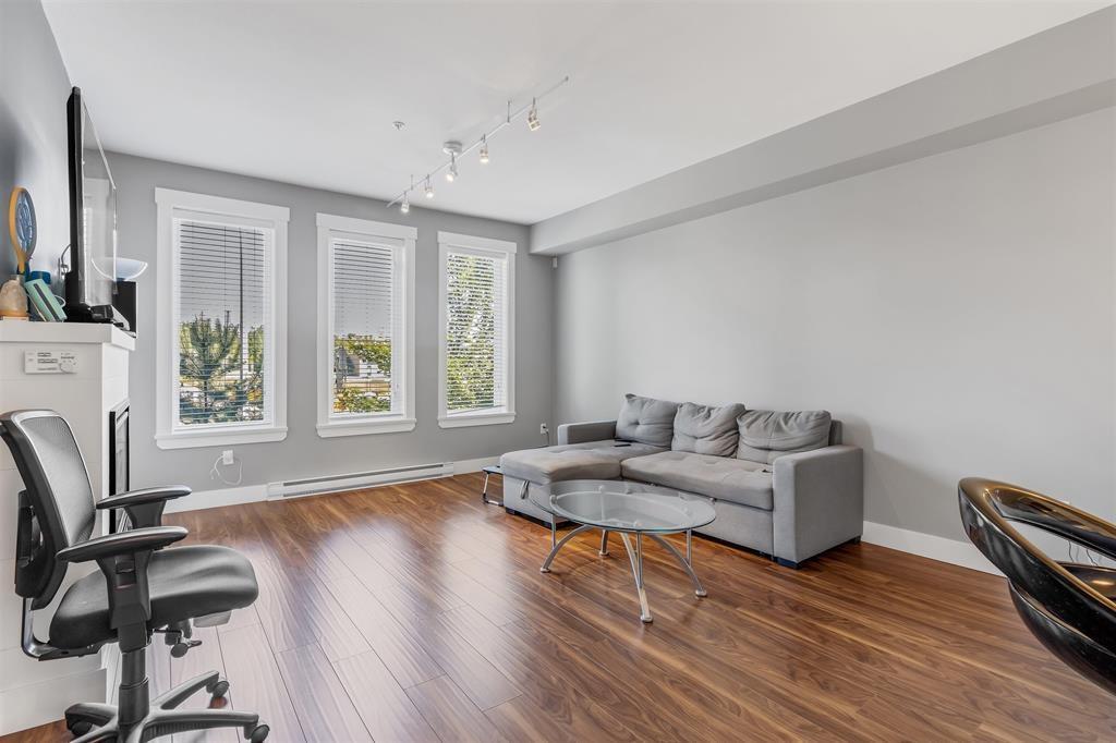 210 5665 177b Street Property Photo 24