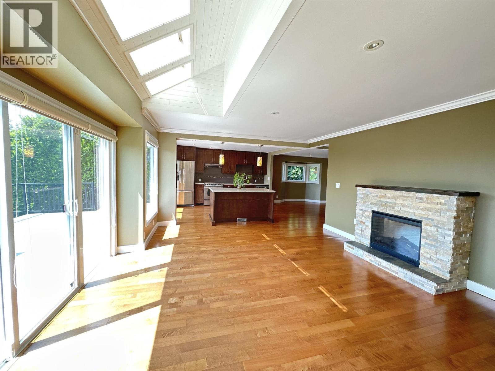 2522 Nelson Avenue Property Photo 4