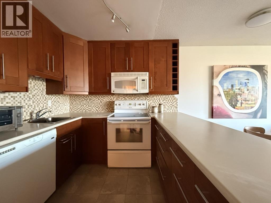 302 1877 W 5th Avenue Property Photo 6