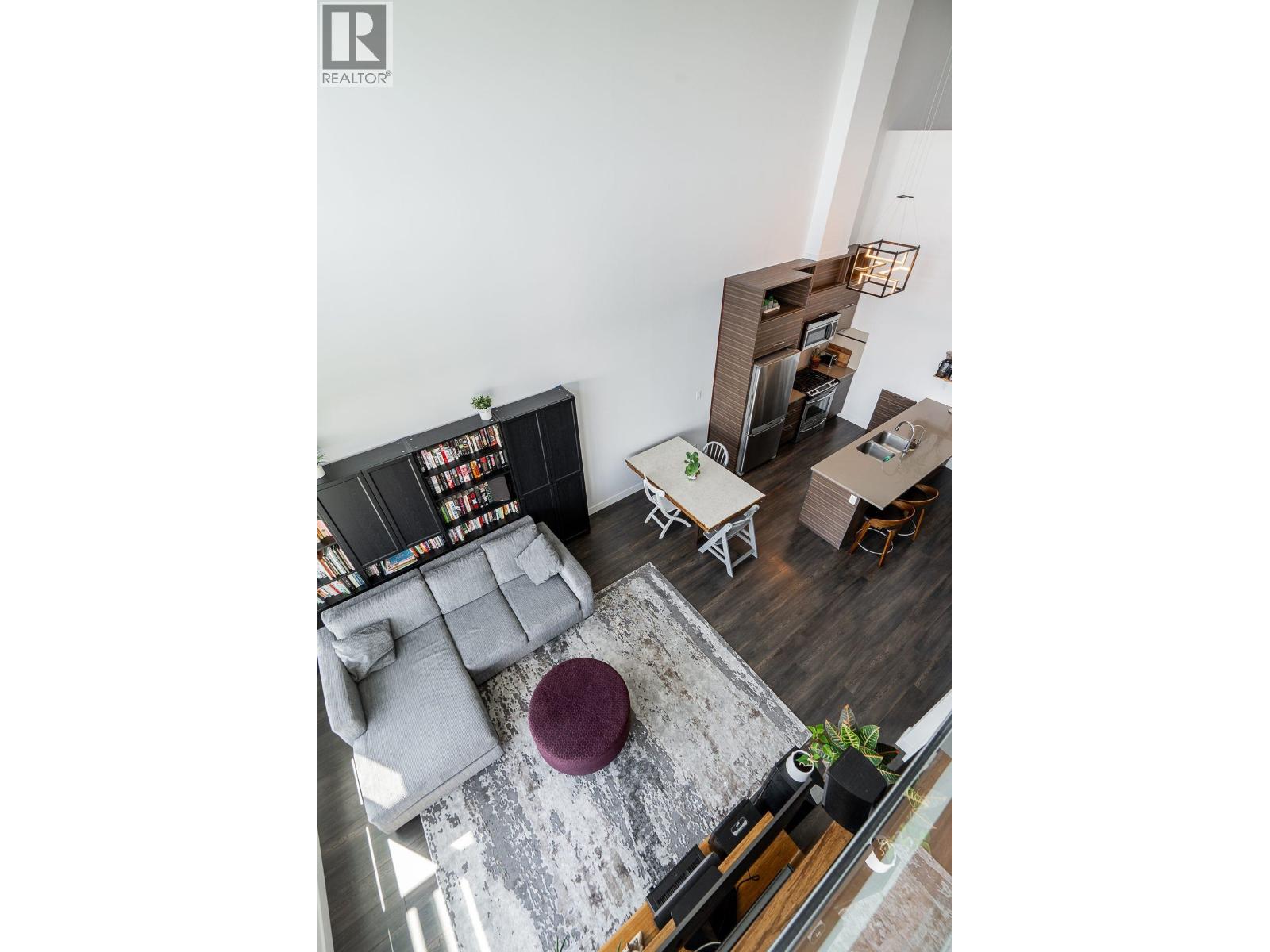 401 9150 University High Street Property Photo 17