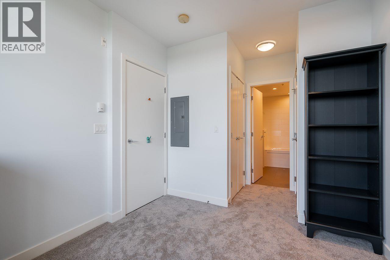 401 9150 University High Street Property Photo 30