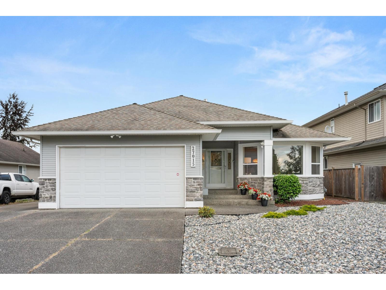 27015 24 Avenue Property Photo 1