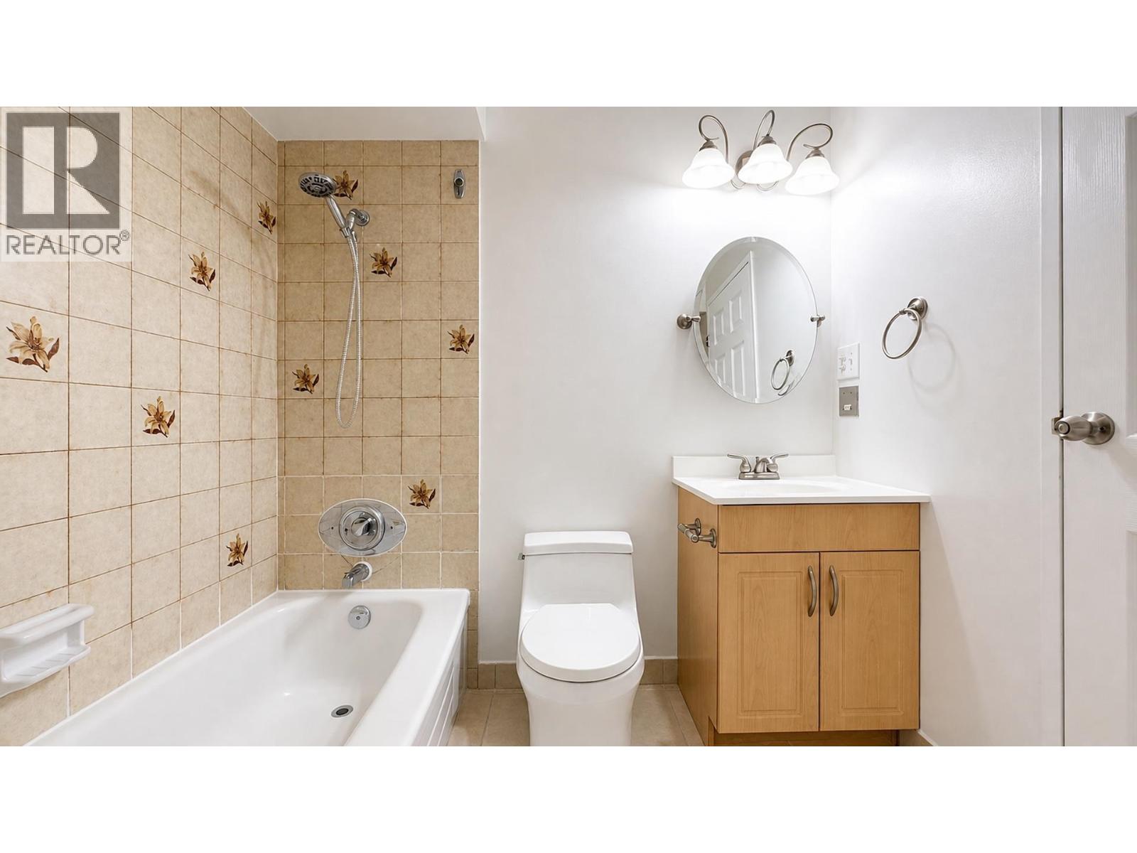 314 9584 Manchester Drive Property Photo 16