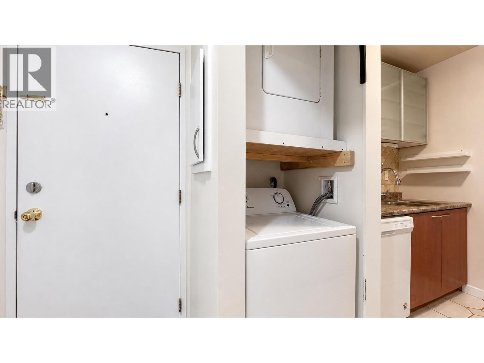 314 9584 Manchester Drive Property Photo 17