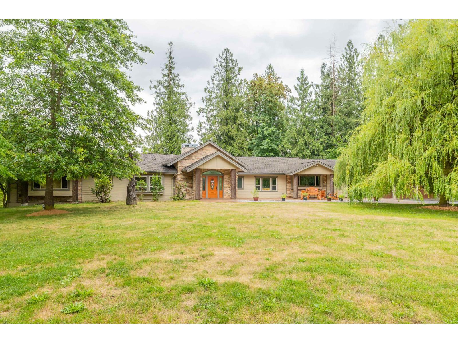 9472 222 Street Property Photo 2