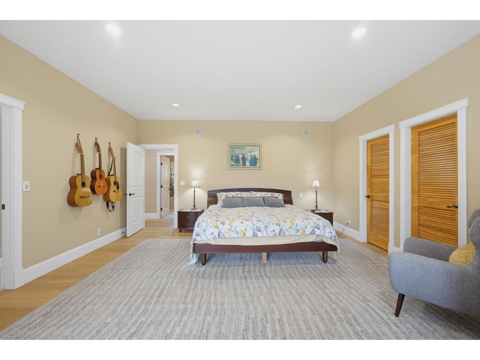 9472 222 Street Property Photo 13