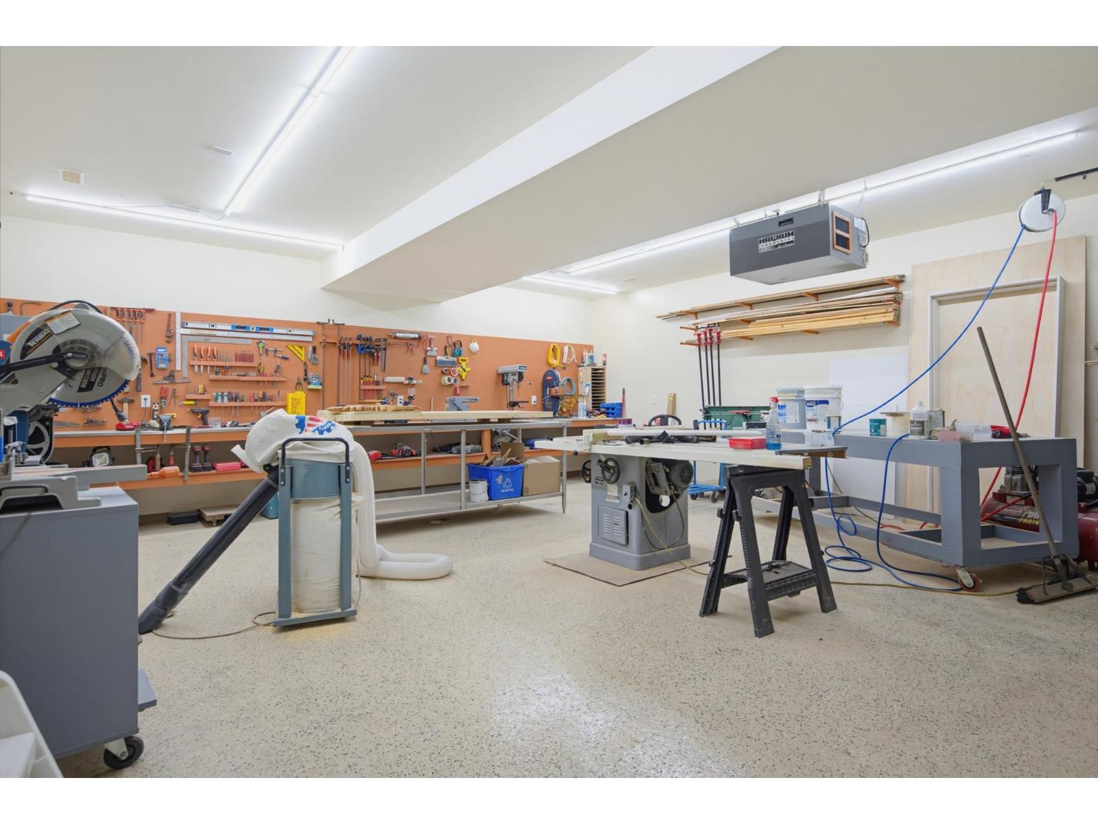 9472 222 Street Property Photo 21