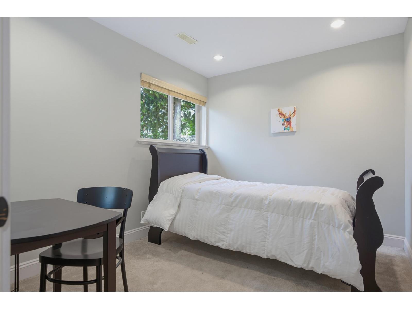9472 222 Street Property Photo 26
