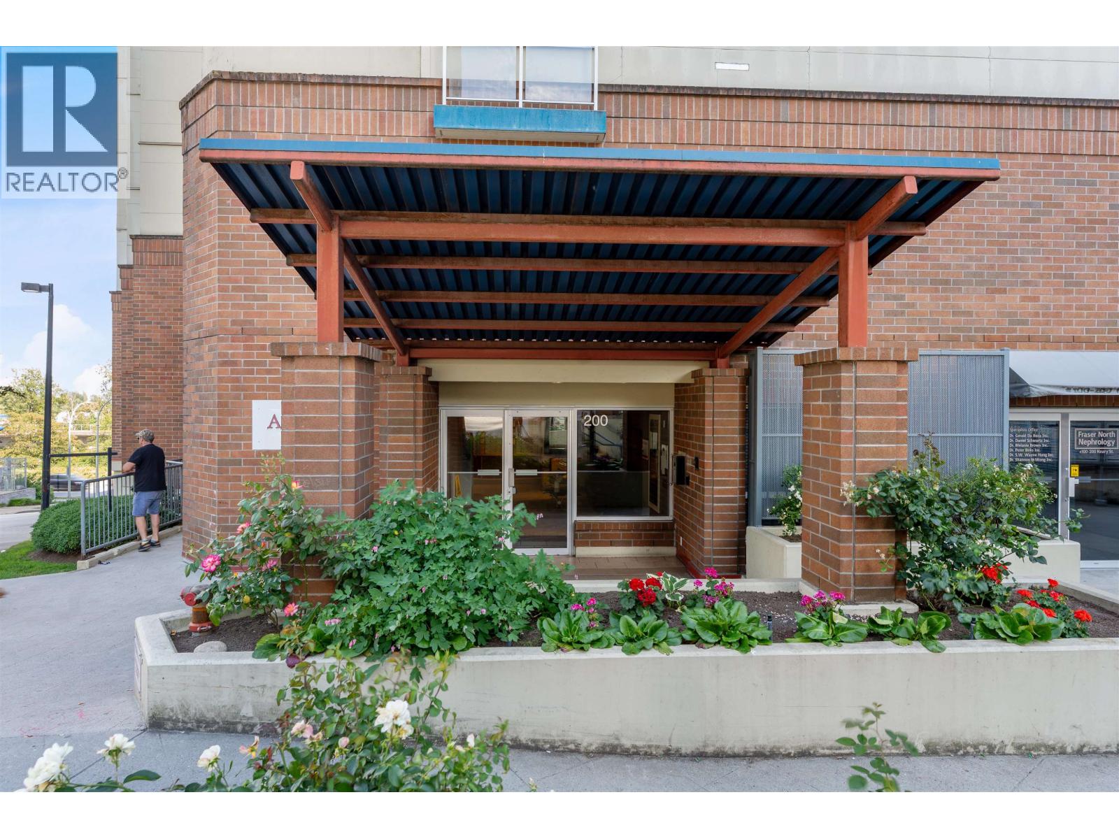 606 200 Keary Street Property Photo 2