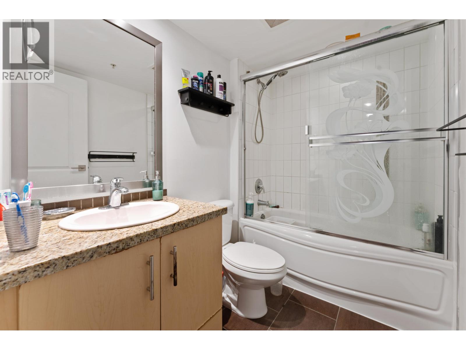 606 200 Keary Street Property Photo 10