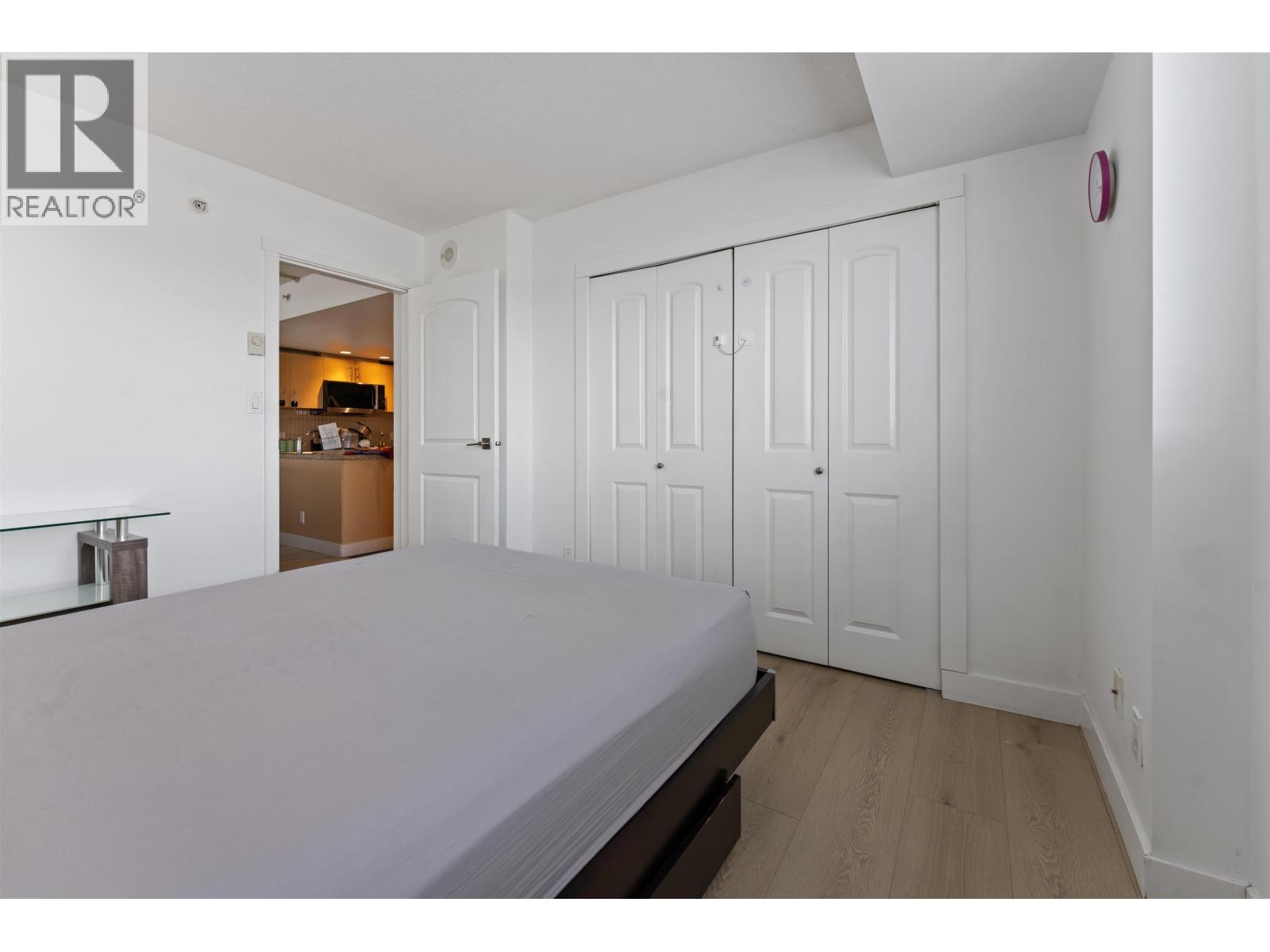 606 200 Keary Street Property Photo 15