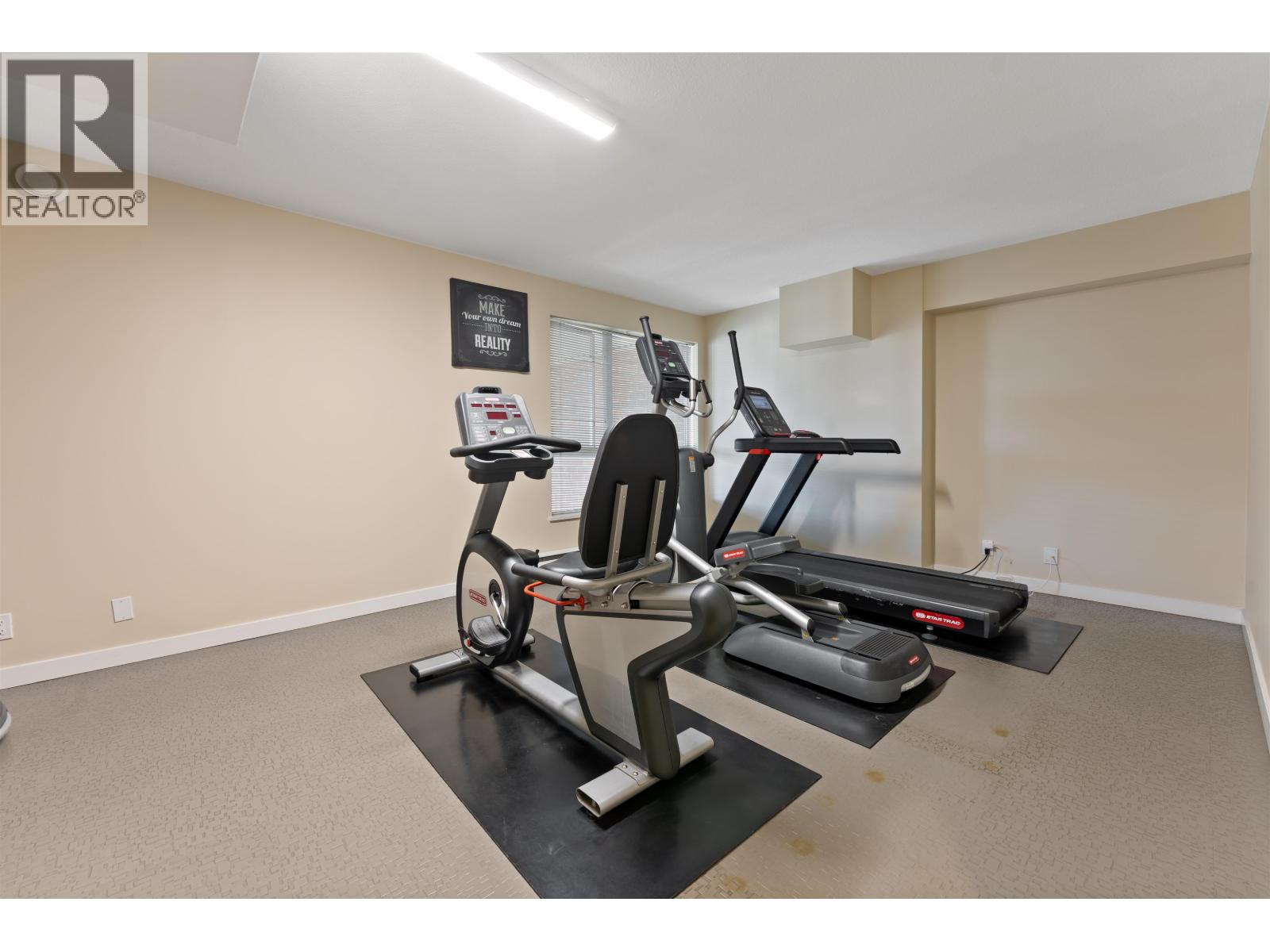 606 200 Keary Street Property Photo 18
