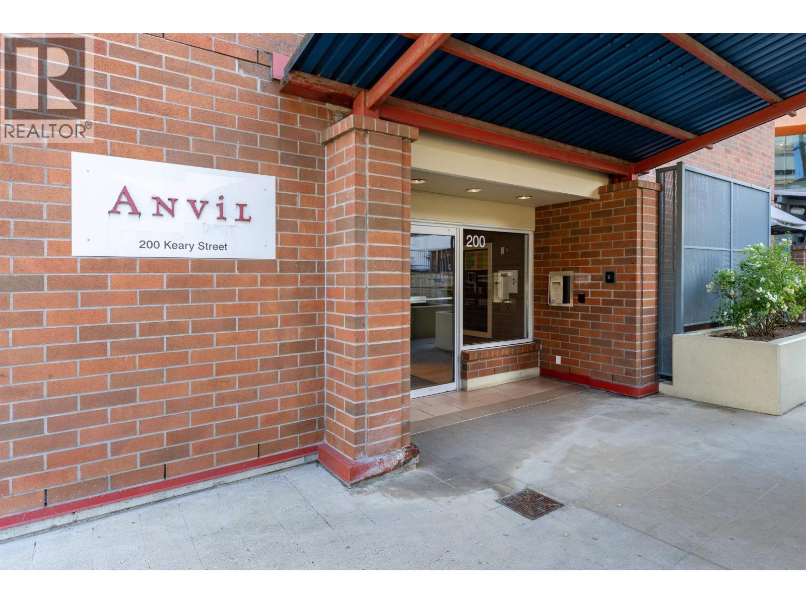 606 200 Keary Street Property Photo 23