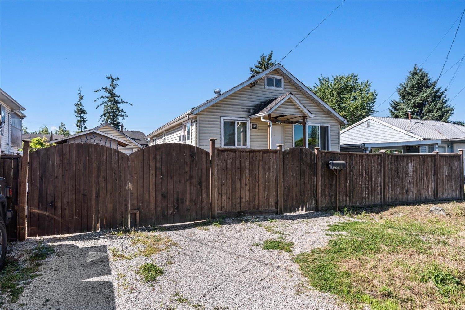12768 112b Avenue Property Photo 3