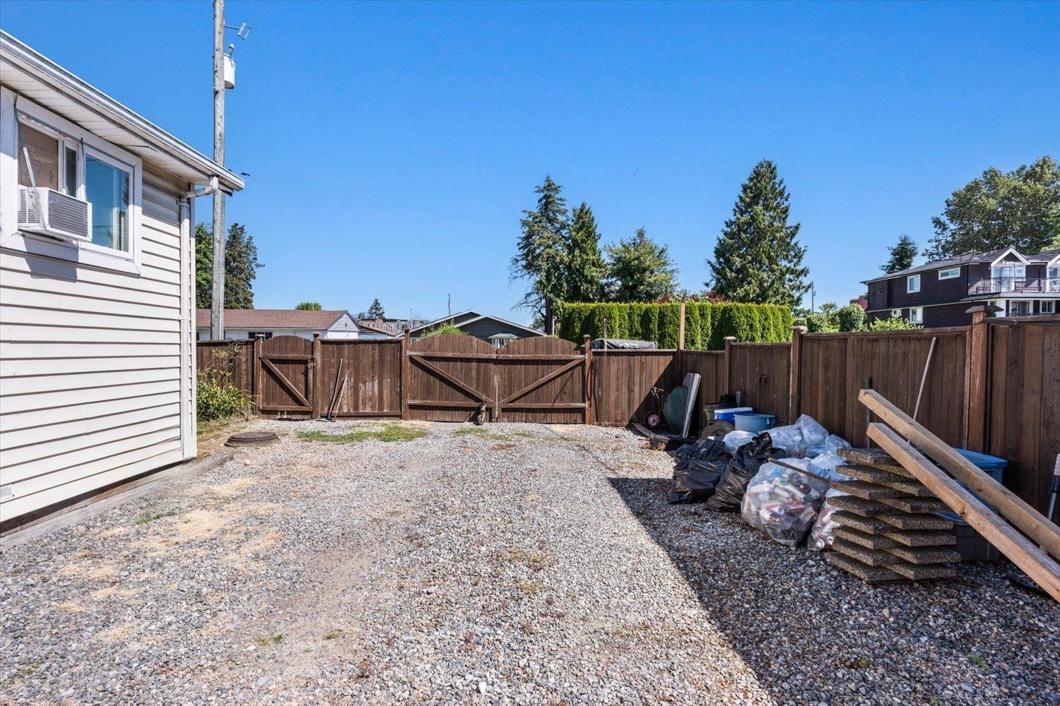 12768 112b Avenue Property Photo 36