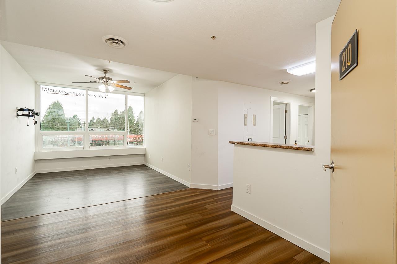 210 9278 120 STREET Property Photo 1